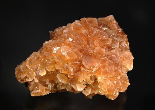 Calcite<br />Mina Denton, Grupo Goose Creek Mine, Sub-Distrito Harris Creek, Condado Hardin, Illinois, USA<br />11.5 x 14.5 cm<br /> (Author: crosstimber)