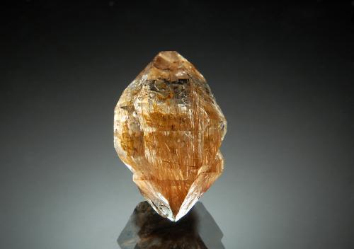 Quartz with Rutile<br />Tyoplaya Gora, Ust'-Tiskos, Zona Gornozavodskii, Perm Krai, Ural, Rusia<br />1.2 x 2.4 cm<br /> (Author: crosstimber)