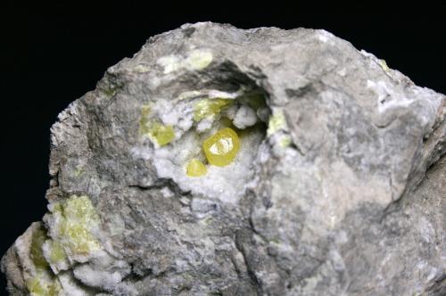 Azufre<br />Minas de Azufre, La Serrata, Lorca, Comarca Alto Guadalentín, Región de Murcia (Murcia), España<br />Cristal de 5 mm.<br /> (Autor: Antonio P. López)