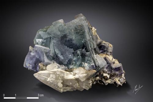 Fluorite with Quartz<br />Mina Yaogangxian, Yizhang, Prefectura Chenzhou, Provincia Hunan, China<br />85 x 60 mm<br /> (Author: Manuel Mesa)