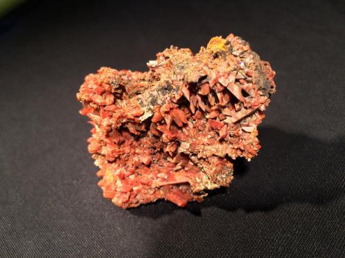 Crocoite<br />Mina Adelaide, Campo minero Dundas, Distrito Zeehan, Consejo Costa Oeste, Tasmania, Australia<br />80 mm x 58 mm x 53 mm<br /> (Author: Robert Seitz)