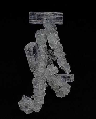 Fluorapophyllite-(K), Prehnite<br />Distrito Pune (Distrito Poonah), Maharashtra, India<br />5.1 x 2.4 cm<br /> (Author: am mizunaka)