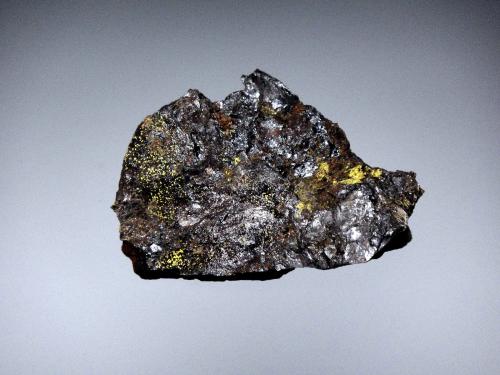 Davidita-(La) y Carnotita<br />Mina Radium Hill, Zona Radium Hill, Provincia Olary, Australia Meridional, Australia<br />4 x 3 cm.<br /> (Autor: Antonio P. López)