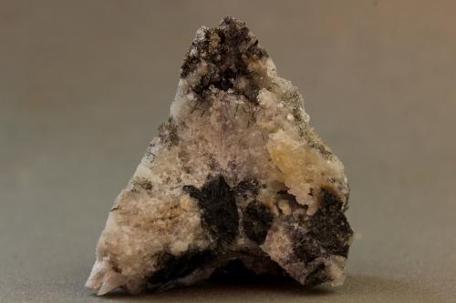 Emplectita<br />Gesellschafter Zug Mine (Gesellschaft Mine), Neustädtel, Schneeberg District, Erzgebirgskreis, Saxony/Sachsen, Germany<br />33x26x21 mm<br /> (Autor: Juan Espino)