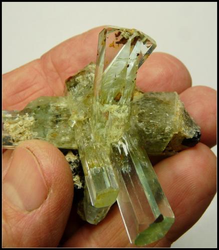 Beryl (variety aquamarine) with schorl<br />Monte Erongo, Usakos, Región Erongo, Namibia<br />60 x 50 x 47 mm<br /> (Author: Pierre Joubert)