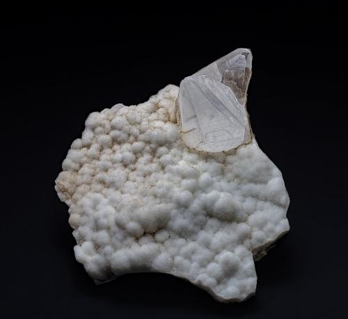 Calcite<br />Cañón Afton, Afton, Montes Cady, Condado San Bernardino, California, USA<br />7.3 x 8.3 cm<br /> (Author: am mizunaka)