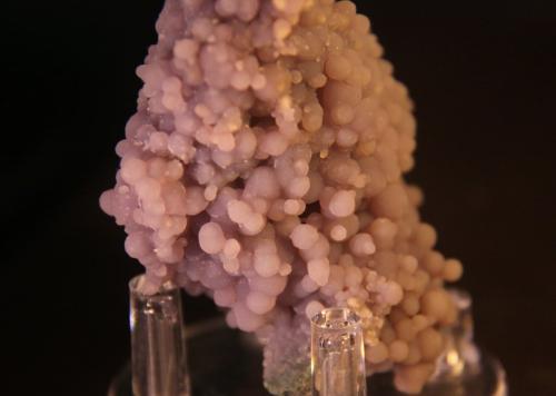 Quartz (variety chalcedony)<br />Zona Mamuju, Provincia Sulawesi Barat, Indonesia<br />91mm x 43mm x 42mm<br /> (Author: franjungle)