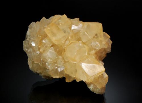 Calcite<br />Cantera York Building Supply (Cantera Delta Carbonate), York, Condado York, Pennsylvania, USA<br />6.0 x 7.2 cm<br /> (Author: crosstimber)