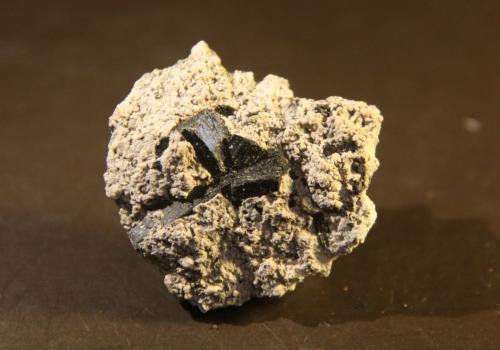 Ferro-hornblende<br />Torre del Rayo, Punta del Rayo, Carboneras, Comarca Levante Almeriense, Almería, Andalucía, España<br />35mm x 41mm x 21mm<br /> (Author: franjungle)