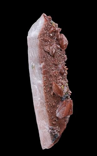 Quartz, Calcite, Hematite<br />Mina Piedras Verdes, Piedras Verdes, Municipio Álamos, Sonora, México<br />10.8 x 3.3 cm<br /> (Author: am mizunaka)