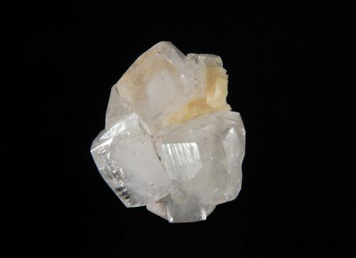 Calcite<br />Mina Sokolovskoe (Mina Sokolovskiy), Rudny, Región Kostanay, Kazajstán<br />2.8 x 3.0 cm<br /> (Author: crosstimber)