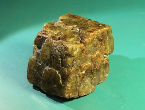 Siderite<br />Muzo (distrito minero), Cinturón Esmeraldífero Occidental, Departamento Boyacá, Colombia<br />62mm x 58mm x 42mm<br /> (Author: franjungle)