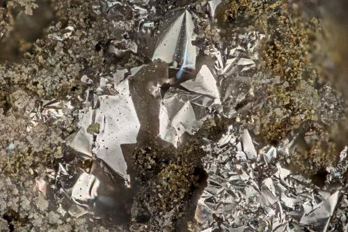 Rheniite<br />Kudriavy Volcano (Kudryavyi Volcano), Iturup Island, Kuril Islands (Kurile Islands), Sakhalin Oblast, Russia<br />FOV = 1.8 mm<br /> (Author: Doug)