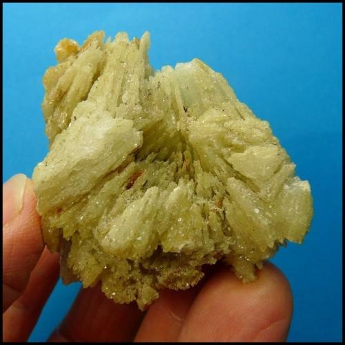 Calcite<br />Mina Tsumeb, Tsumeb, Región Otjikoto, Namibia<br />67 x 47 x 43 mm<br /> (Author: Pierre Joubert)