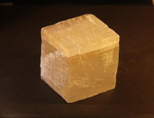 Calcite<br />Municipio Útica, Provincia Gualivá, Departamento Cundinamarca, Colombia<br />62mm x 57mm x 41 mm<br /> (Author: Firmo Espinar)