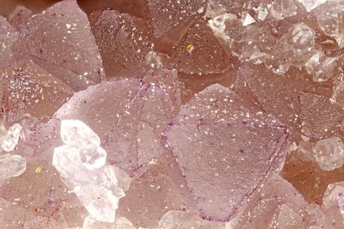 Fluorite<br />Zona Cookes Peak, Distrito Cookes Peak, Condado Luna, New Mexico, USA<br />FOV = 2.0 mm<br /> (Author: Doug)