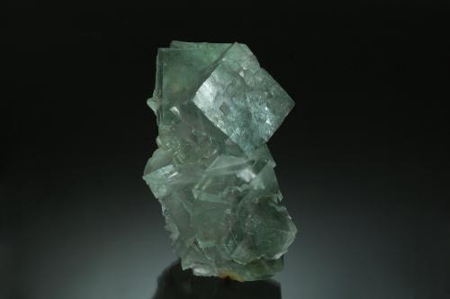 Fluorite<br />Zona Choir, Provincia Govisümber, Mongolia<br />4.7 x 5.7 x 8.6 cm<br /> (Author: crosstimber)