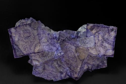 Fluorite<br />Mina Elmwood, Carthage, Distrito Central Tennessee Ba-F-Pb-Zn, Condado Smith, Tennessee, USA<br />11.1 x 6.3 cm<br /> (Author: am mizunaka)