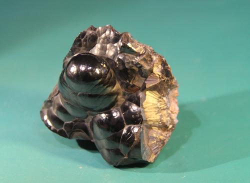 Hematite<br />Tadaout, Taouz, Provincia Er Rachidia, Región Drâa-Tafilalet, Marruecos<br />62mm x 55mm x 53mm<br /> (Author: Firmo Espinar)