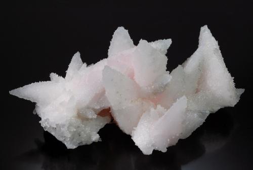 Calcite<br />Mina Boldut, zona minera Cavnic, Cavnic, Maramures, Rumanía<br />7.6 x 12.8 cm<br /> (Author: crosstimber)