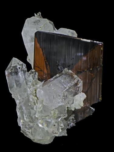 Brookite<br />Prospección Nausherwani, Char Kohan, Kharan, Distrito Kharan, Balochistan (Baluchistan), Paquistán<br />36 x 22 x 34 mm<br /> (Author: Rob Schnerr)