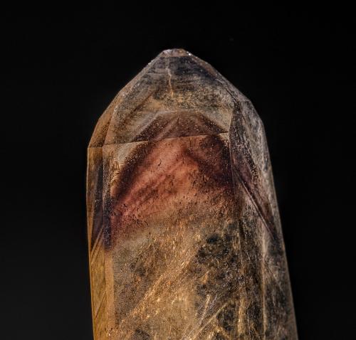 Quartz (variety smoky quartz)<br />Silent Grove, Condado Clive, Nueva Gales del Sur, Australia<br /><br /> (Author: am mizunaka)