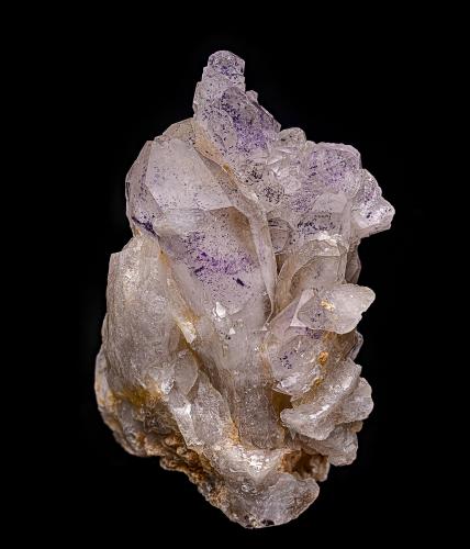 Quartz, Fluorite<br />Cabo Soldiers, Mount Isa, City of Mount Isa, Queensland, Australia<br />3.7 x 2.4 cm<br /> (Author: am mizunaka)