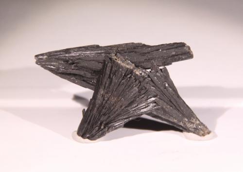 Kyanite<br />Ribeirão das Folhas, Minas Novas, Jequitinhonha, Minas Gerais, Brasil<br />73mm x 43mm x 11mm<br /> (Author: Firmo Espinar)