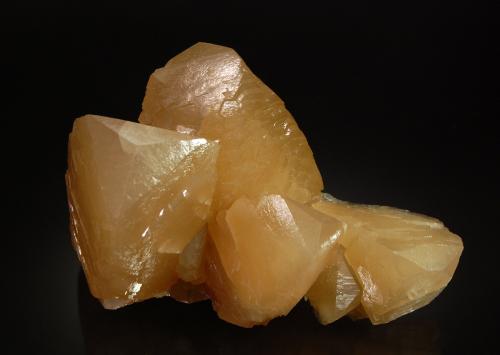 Calcite<br />Mina Tsumeb, Tsumeb, Región Otjikoto, Namibia<br />6.4 cm x 7.5 cm x 11.2 cm<br /> (Author: Michael Shaw)