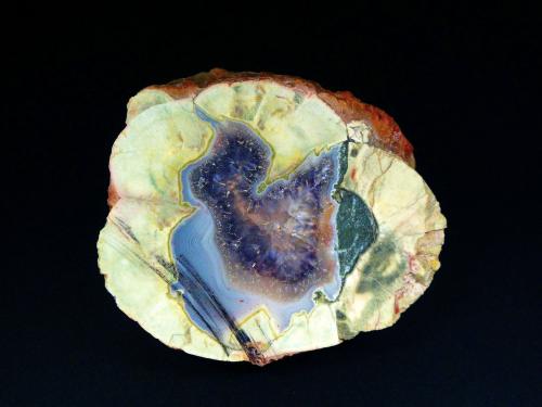 Cuarzo (variedad calcedonia - ágata)<br />Arroyo Agate, Condado Etheridge, Queensland, Australia<br />6 x 5 cm.<br /> (Autor: Antonio P. López)