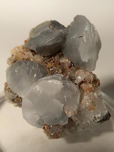 Calcite, Quartz<br />Alpe Siusi (Alpe Seis, Seiser Alm), Valle Gardena (Valle Gröden), Provincia Bolzano, Trentino-Alto Adige (Trentino-Südtirol), Italia<br />40,6 x 41,3 mm<br /> (Author: Sante Celiberti)