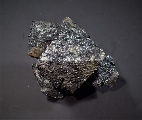 Hematite after Magnetite (variety martite)<br />Volcán Payún Matru, Malargüe, Departamento Malargüe, Provincia Mendoza, Argentina<br />47 mm x 41 mm x 34 mm<br /> (Author: Don Lum)