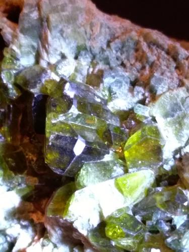 Epidote, Diopside<br />Lago Falin, Usseglio, Val di Viù / Valle Viù, Valles Lanzo (Valli di Lanzo), Provincia Ciudad metropolitana de Turín, Piamonte (Piemonte), Italia<br />127 x 65 mm<br /> (Author: Sante Celiberti)