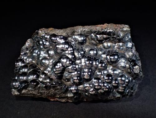 Hematite<br />Taouz, Provincia Er Rachidia, Región Drâa-Tafilalet, Marruecos<br />109 mm x 64 mm x 51 mm<br /> (Author: Don Lum)