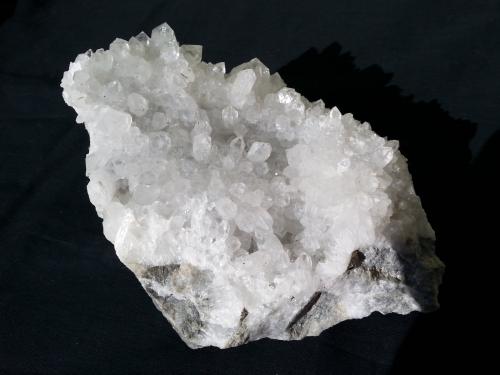 Quartz variety Rock Crystal<br />Túnel Baimashan (obras), Qianbaxia, Wuyishan, Prefectura Nanping, Provincia Fujian, China<br />15 x 10 cm<br /> (Author: Volkmar Stingl)