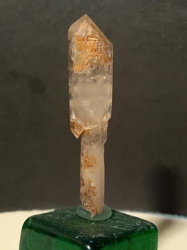 Quartz (variety scepter)<br />Mina Fenice Capanne, Massa Marittima, Provincia Grosseto, Toscana, Italia<br />44 x 27 mm<br /> (Author: Sante Celiberti)