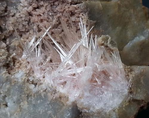 Aragonite<br />Hörndlinger Graben, Hochfilzen, Distrito Kitzbühel, Tirol Norte, Tirol, Austria<br />5,5 x 4 cm<br /> (Author: Volkmar Stingl)