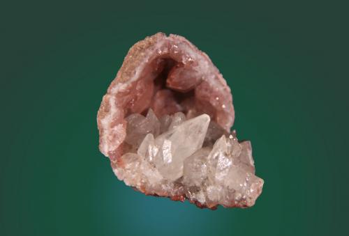 Calcite, Quartz<br />Área "Choique", Departamento Pehuenches, Provincia del Neuquén, Argentina<br />52mm x 38mm x 32mm<br /> (Author: Firmo Espinar)