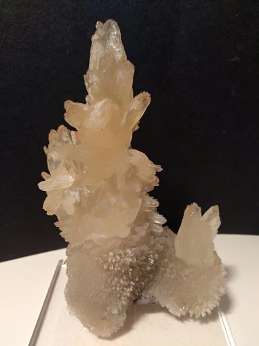 Calcite<br />Cantera Gavorrano, Gavorrano, Provincia Grosseto, Toscana, Italia<br />11 x 6,5 cm<br /> (Author: Sante Celiberti)