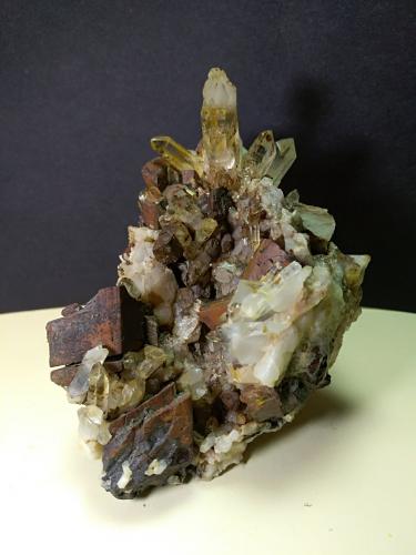 Siderite, Quartz<br />Sistema de vetas de cuarzo Valle Vorno, Capannor, Monti Pisani, Provincia Pisa, Toscana, Italia<br />98 x 75 mm<br /> (Author: Sante Celiberti)