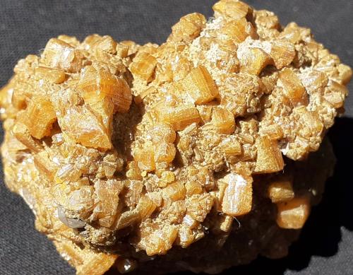 Wulfenite<br />Mina Helena, Crna (Schwarzenbach), Municipio Meica, Región Carintia, Eslovenia<br />5,5 x 3,5 cm<br /> (Author: Volkmar Stingl)