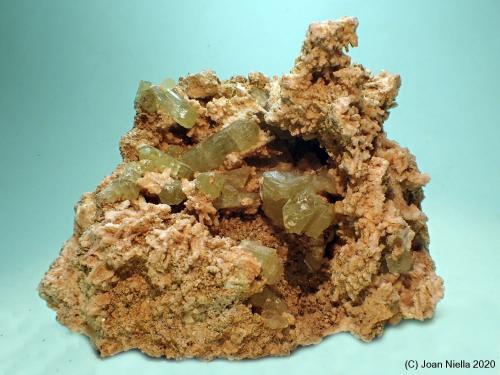 Fluorapatito<br />Anemzi, Imilchil, Anti-Atlas, Provincia Er Rachidia, Región Drâa-Tafilalet, Marruecos<br />80 x 65 mm<br /> (Autor: Joan Niella)