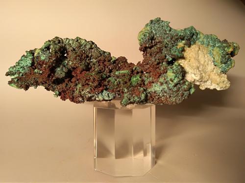 Copper, Malachite, Gypsum<br />Mina Fenice Capanne, Massa Marittima, Provincia Grosseto, Toscana, Italia<br />16 x 5,5 cm<br /> (Author: Sante Celiberti)