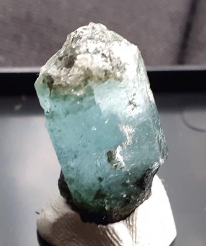 Beryl (variety aquamarine)<br />Sedl, Valle Habach, Hohe Tauern, Salzburgo/Salzburg, Austria<br />2,5 x 1,3 cm<br /> (Author: Volkmar Stingl)