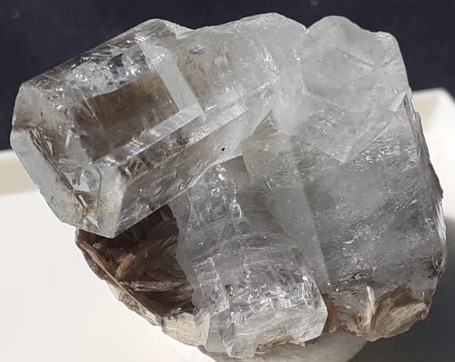 Beryl (variety aquamarine), Muscovite<br />Distrito Gilgit, Gilgit-Baltistan (Áreas del Norte), Paquistán<br />3 x 2 cm<br /> (Author: Volkmar Stingl)