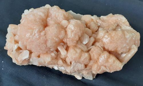 Stilbite-Ca<br />Distrito Pune (Distrito Poonah), Maharashtra, India<br />18 x 10 cm<br /> (Author: Volkmar Stingl)