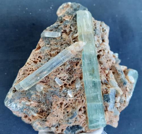 Beryl (variety Aquamarine)<br />Sherlova Gora, Cordillera Adun-Cholon, Nerchinsk, Zabaykalsky Krai, Rusia<br />7 x 7 cm<br /> (Author: Volkmar Stingl)