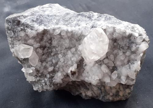 Calcite<br />Stilfserjoch, Provincia autónoma Tirol del Sur, Trentino-Alto Adige (Trentino-Südtirol), Italia<br />12 x 8 cm<br /> (Author: Volkmar Stingl)