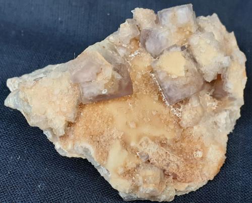 Fluorite<br />Mina Nanshanxia, Shaowu, Prefectura Nanping, Provincia Fujian, China<br />5,5 x 4 cm<br /> (Author: Volkmar Stingl)