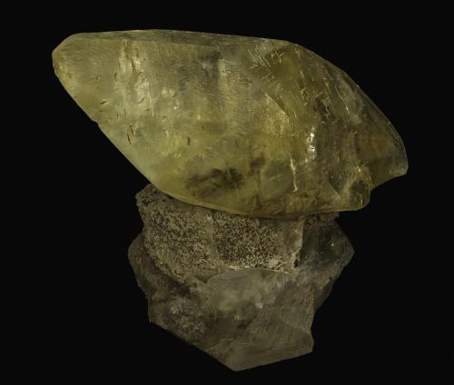 Calcite<br />Cantera Warnant, Salet, Warnant, Anhée, Dinant, Provincia Namur, Wallonia, Bélgica<br />80 x 45 x 65 mm<br /> (Author: Rob Schnerr)